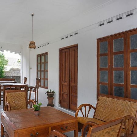 Oyo 287 Rumah Eyang Near Rsud Kota Yogyakarta Hotel Exterior foto
