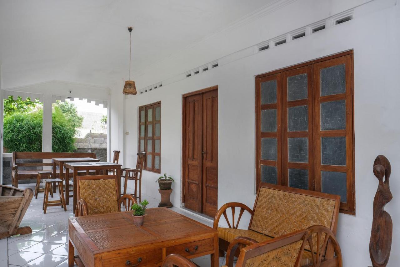 Oyo 287 Rumah Eyang Near Rsud Kota Yogyakarta Hotel Exterior foto
