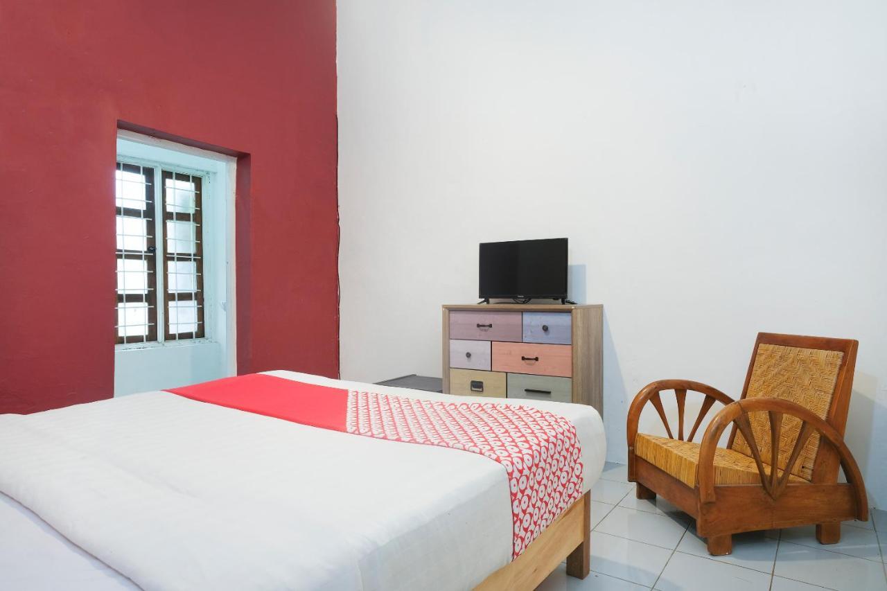 Oyo 287 Rumah Eyang Near Rsud Kota Yogyakarta Hotel Exterior foto