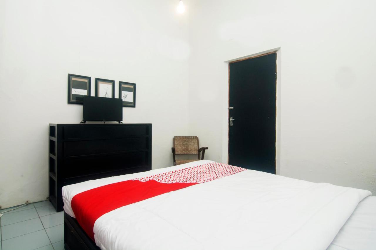 Oyo 287 Rumah Eyang Near Rsud Kota Yogyakarta Hotel Exterior foto