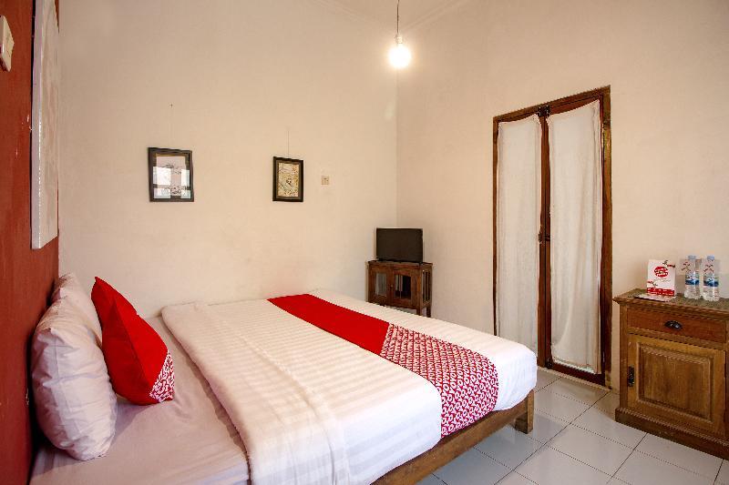 Oyo 287 Rumah Eyang Near Rsud Kota Yogyakarta Hotel Exterior foto